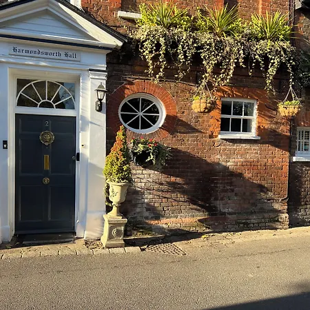 Harmondsworth Hall Guest House-2